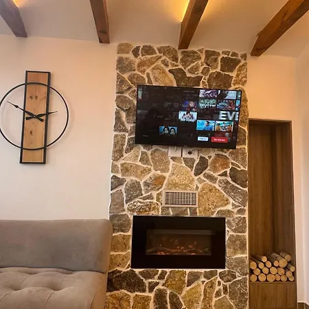 Villa Emante Tushemisht
