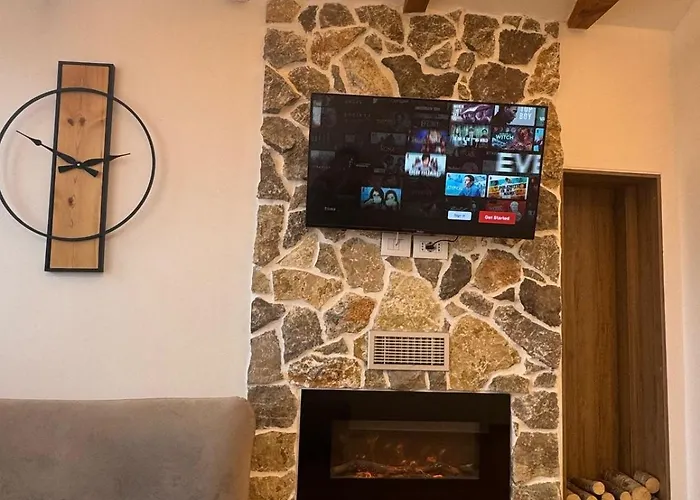 别墅 Emante Tushemisht